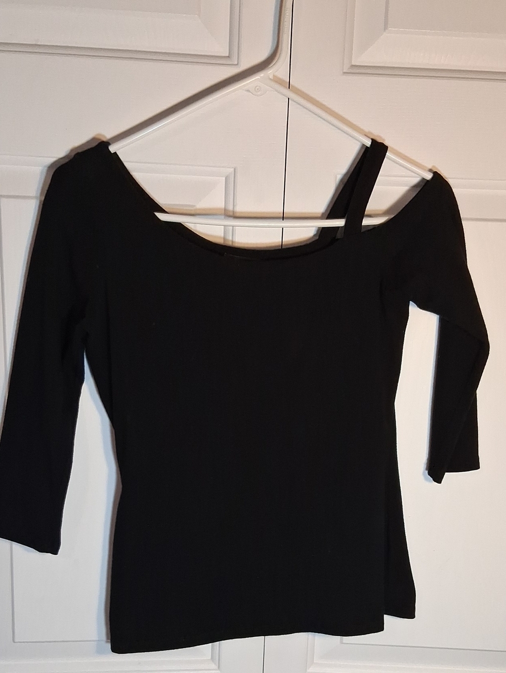 Boston Proper Black One-Shoulder Long Sleeve Top